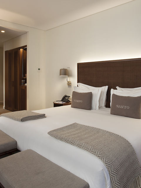 Meet the Hotel<br> <span>And get to know Lisbon</span><br>